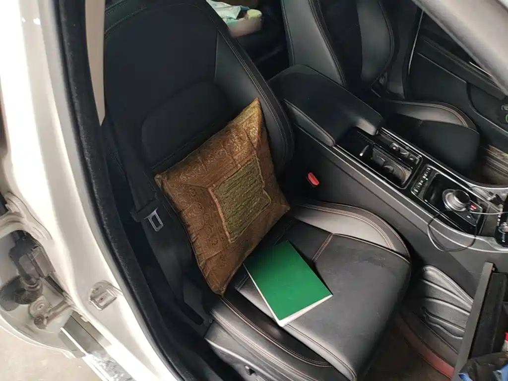 Jaguar XEL — миниатюра 25