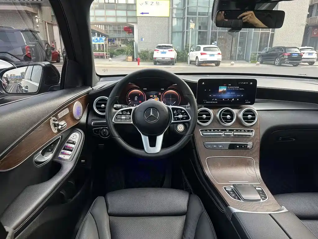 Mercedes-Benz GLC 2022 GLC 300 L 4MATIC