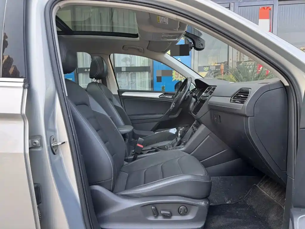 Volkswagen Tiguan L — миниатюра 8