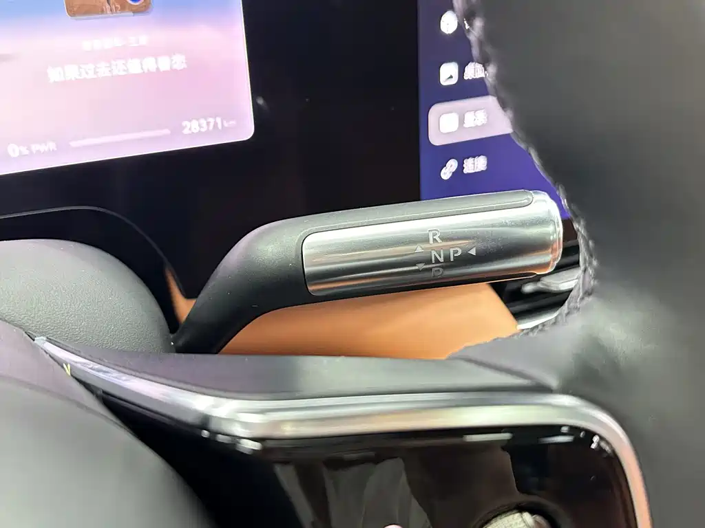 AITO AITO M8 — миниатюра 21