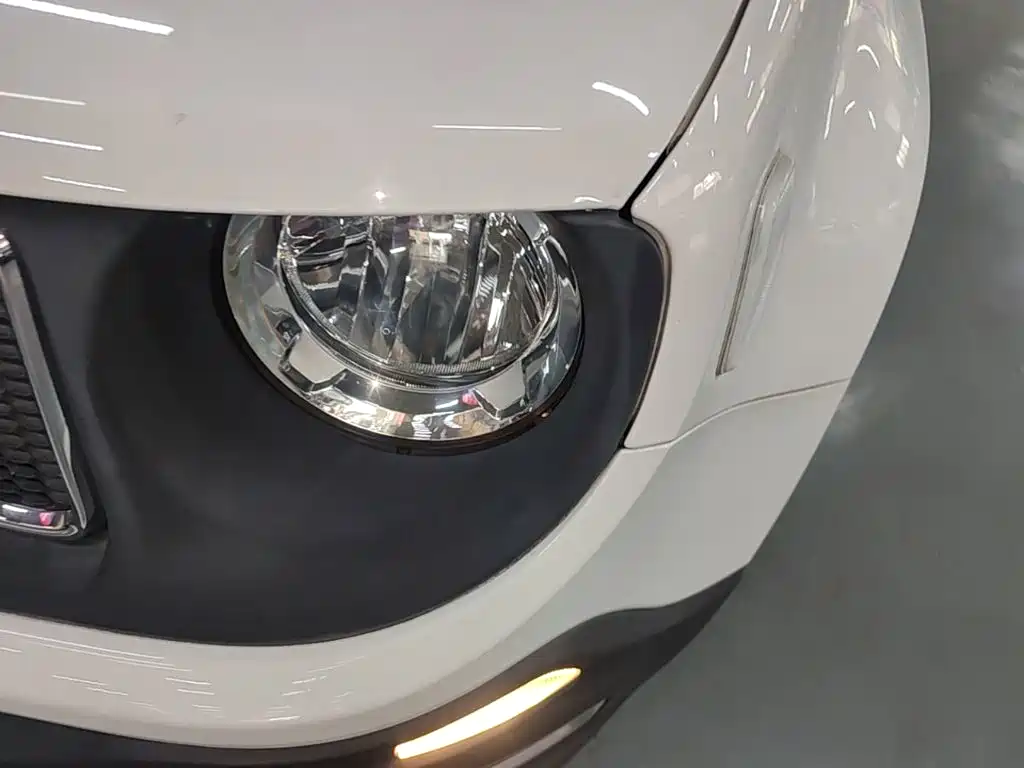 Jeep Renegade — миниатюра 24