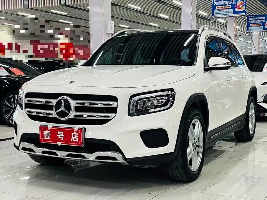 Mercedes-Benz GLB 2023