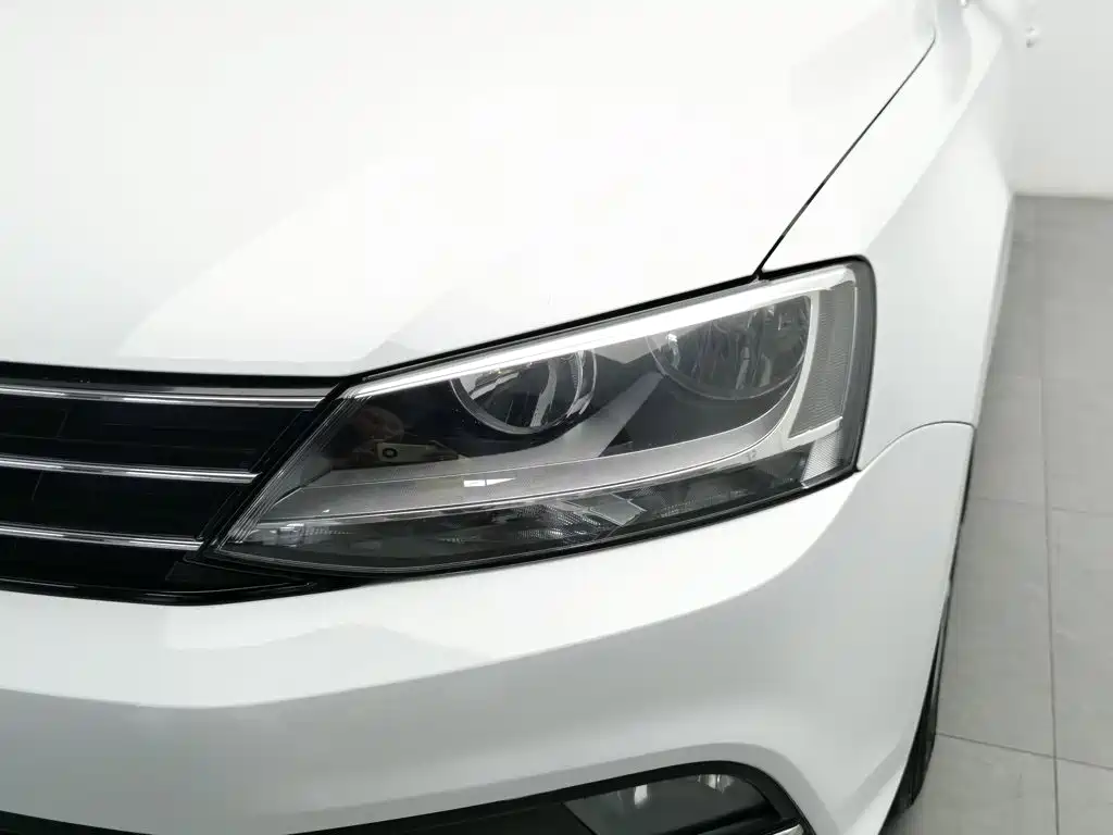 Volkswagen Sagitar — миниатюра 7