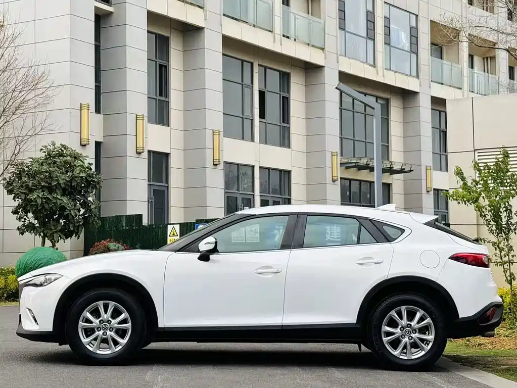 MAZDA CX 4
