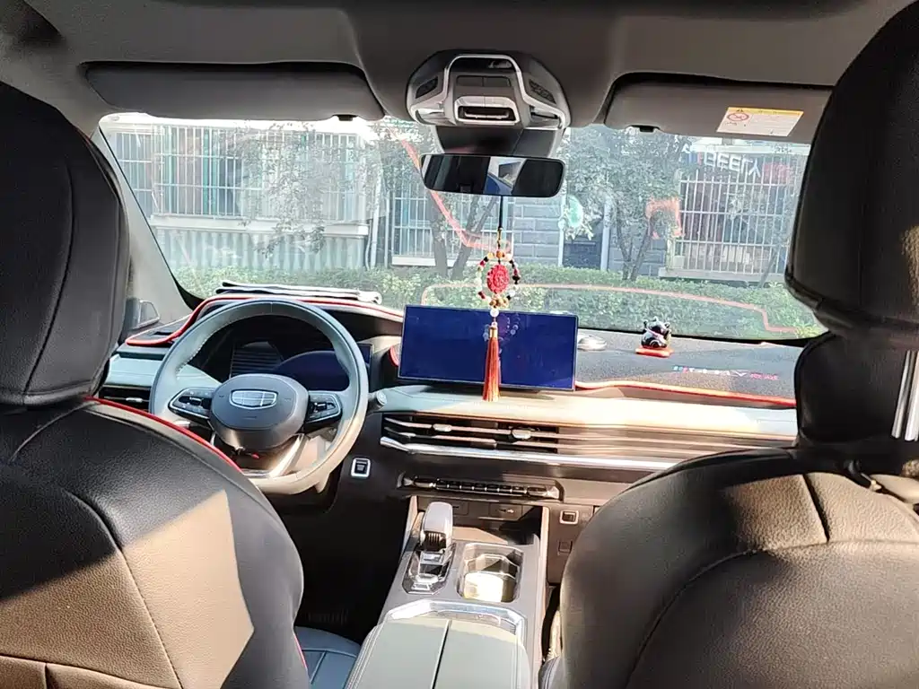 Geely Haoyue L — миниатюра 6