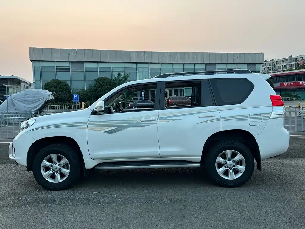 Toyota Prado — миниатюра 16