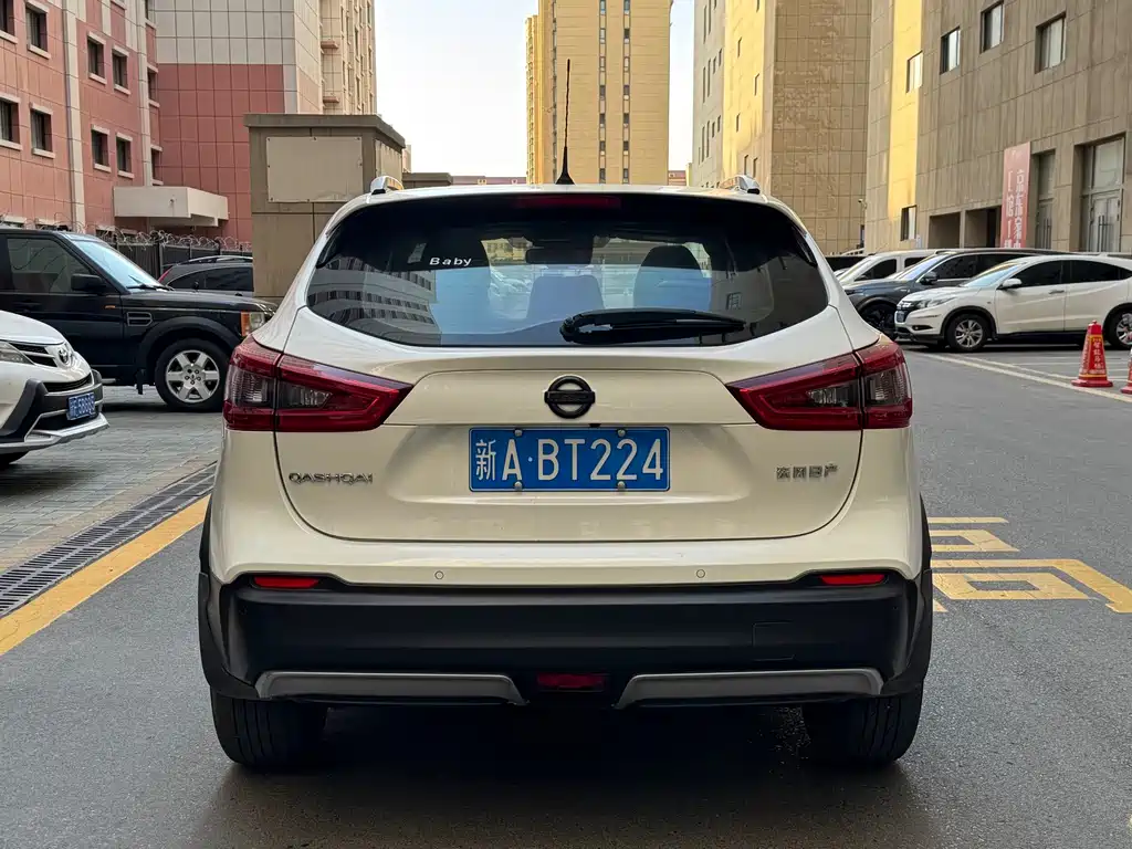 Nissan Qashqai — миниатюра 15