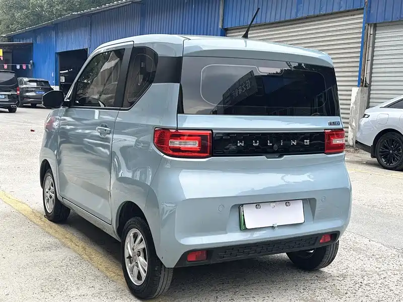 Wuling MINIEV — миниатюра 4