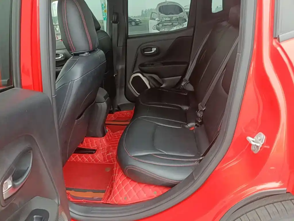 Jeep Renegade — миниатюра 17