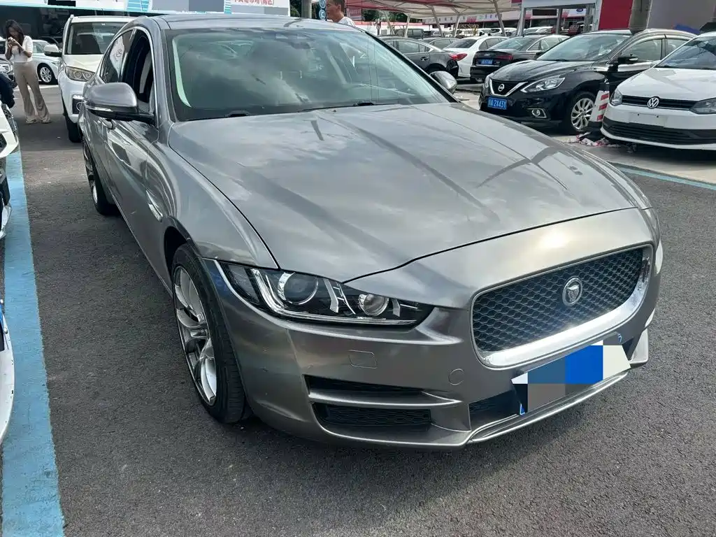 Jaguar XEL — миниатюра 3