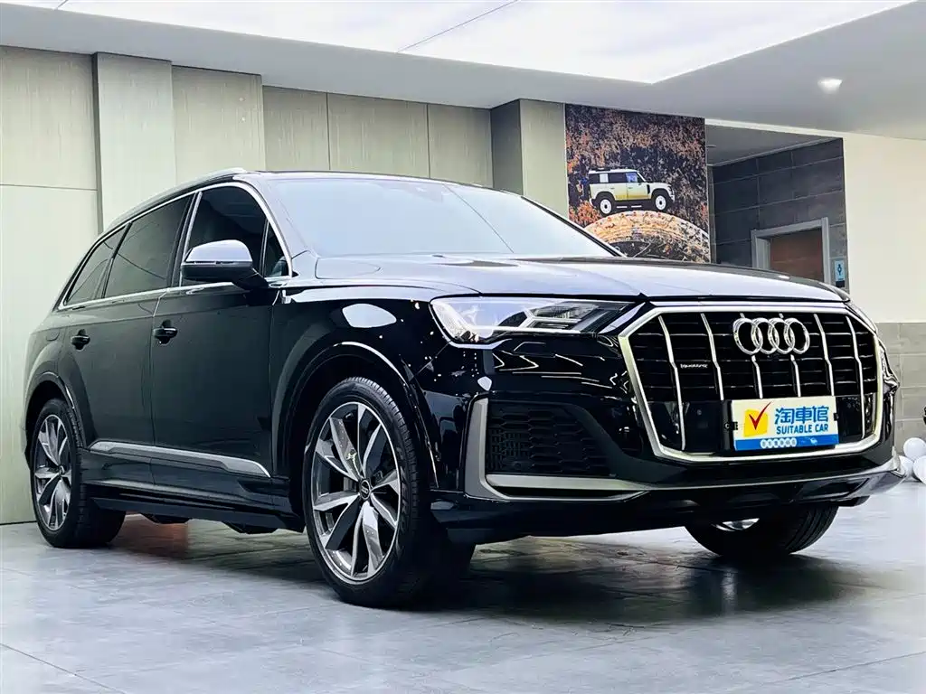 Audi Q7 2023 45 TFSI quattro S line Sport