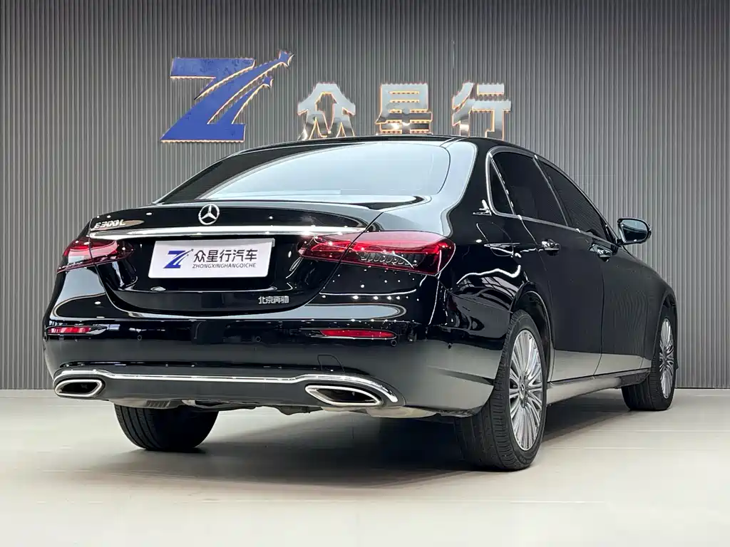 MERCEDES-BENZ E CLASS