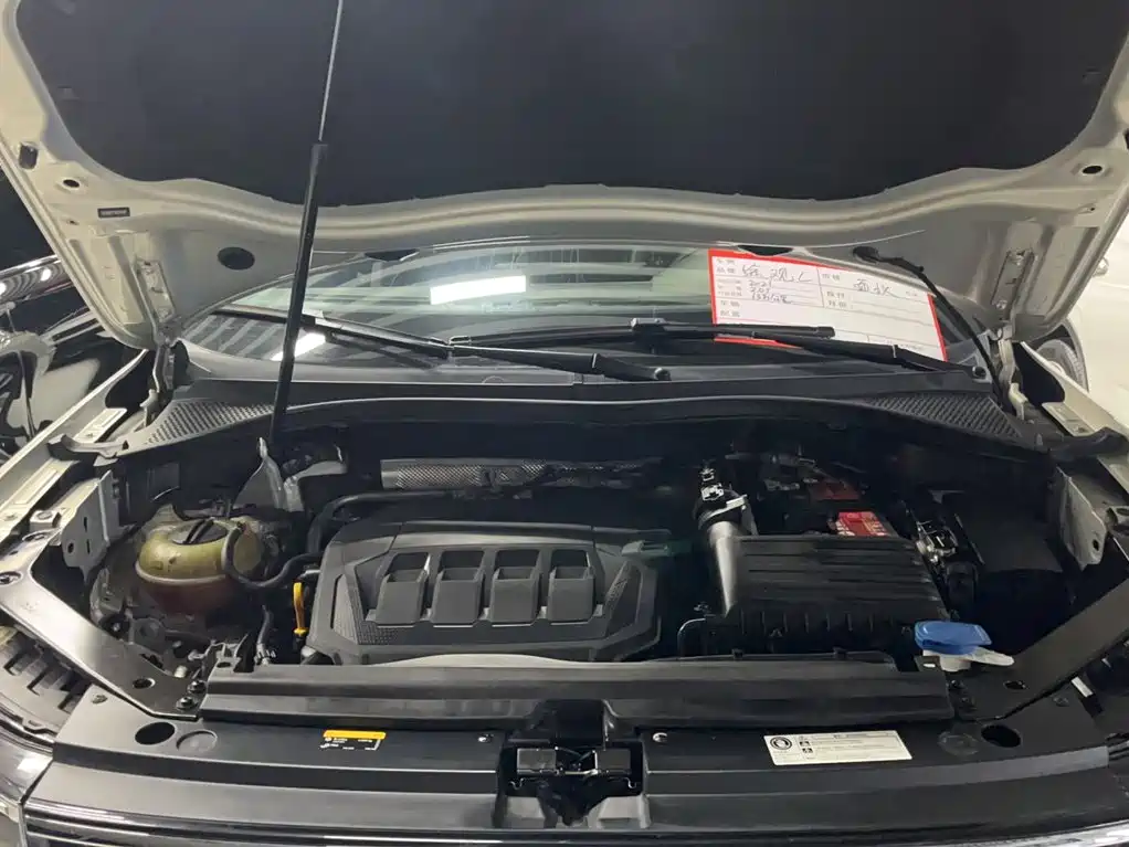 Volkswagen Tiguan L — миниатюра 8