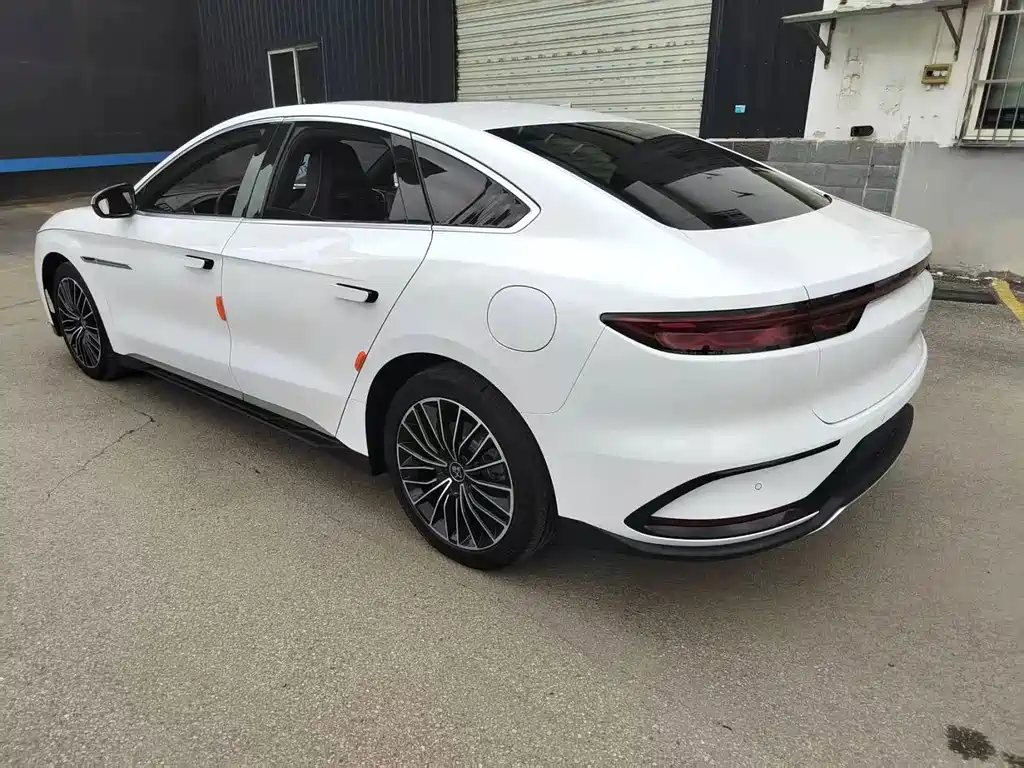 BYD Han — миниатюра 3