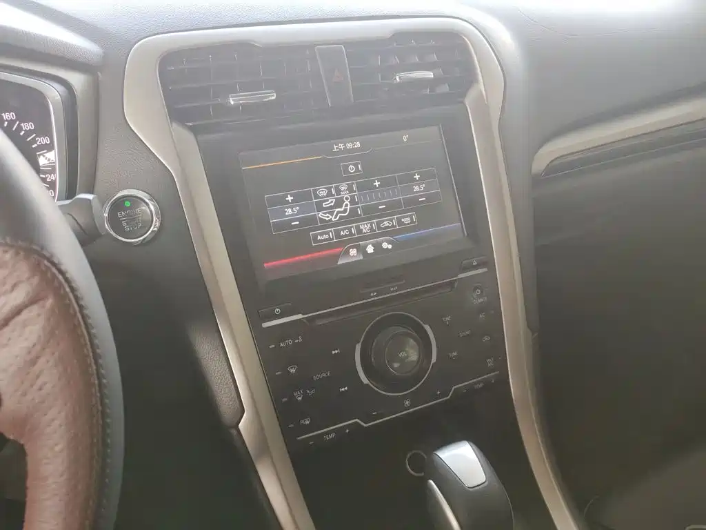 Ford Mondeo — миниатюра 13