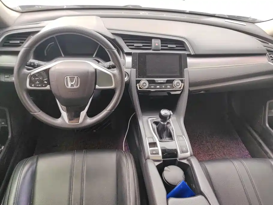 Honda Civic — миниатюра 12