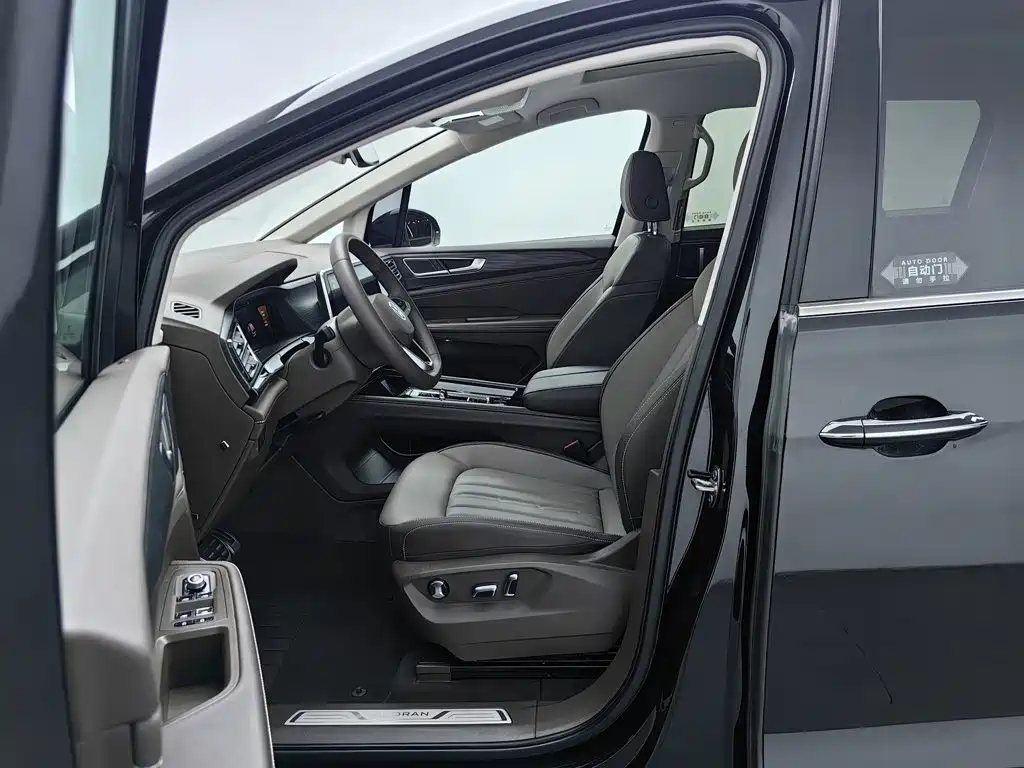 Volkswagen Viloran — миниатюра 10