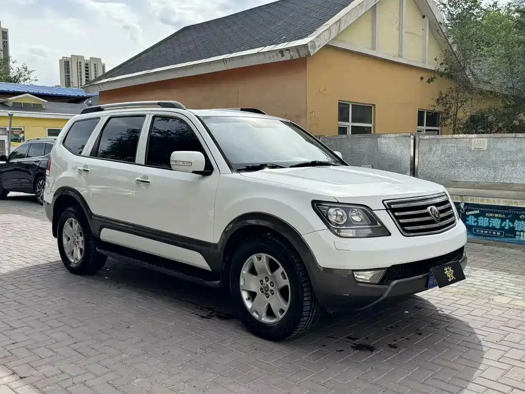 Kia Borrego — миниатюра 2