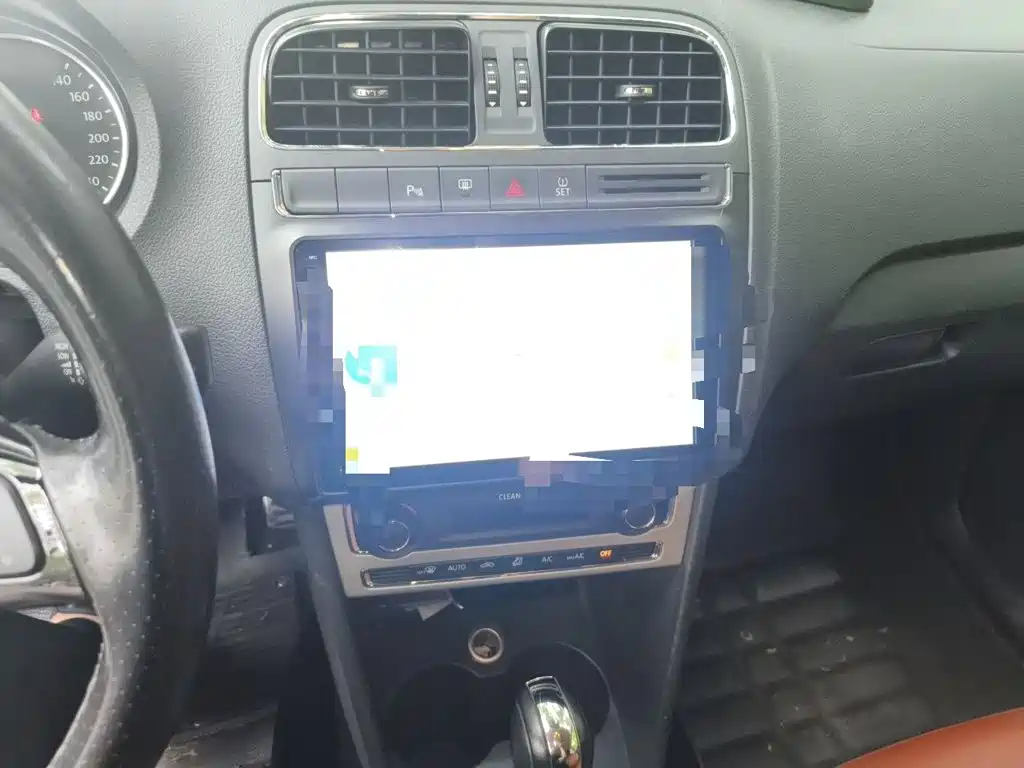 Volkswagen Polo — миниатюра 6