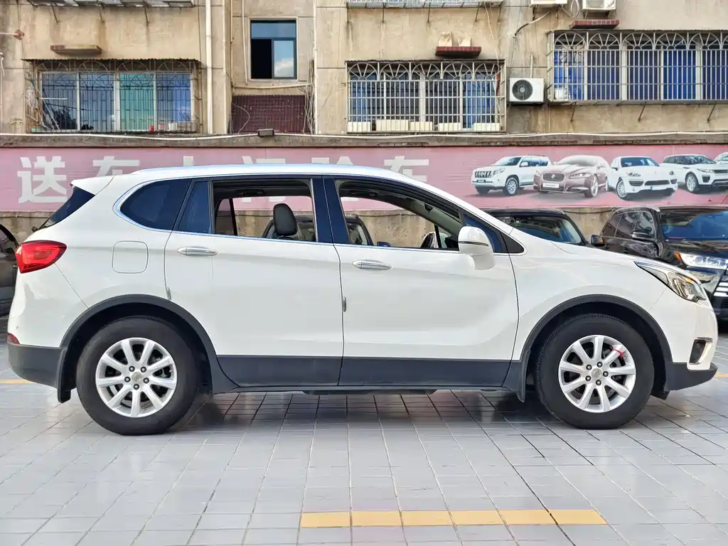 Buick Envision Plus — миниатюра 4