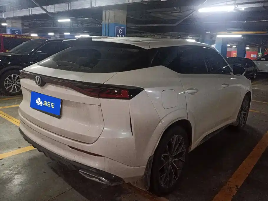 Changan UNI-Z New Energy — миниатюра 3