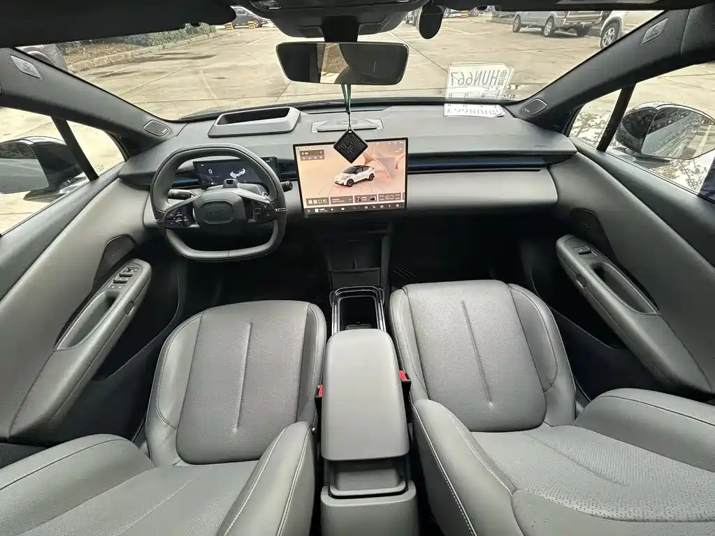 Lynk & Co Z20 — миниатюра 12