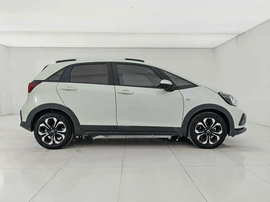 Honda Fit — миниатюра 8