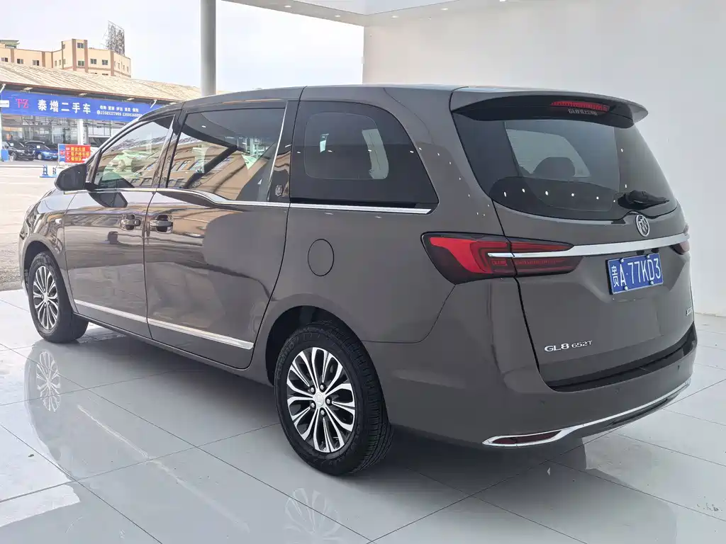 Buick GL8 — миниатюра 6