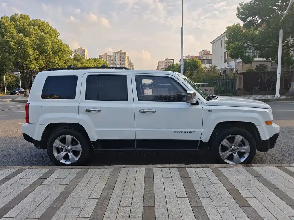 Jeep Patriot — миниатюра 4