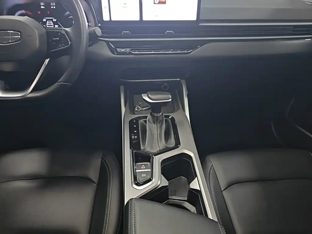 Geely Emgrand — миниатюра 14