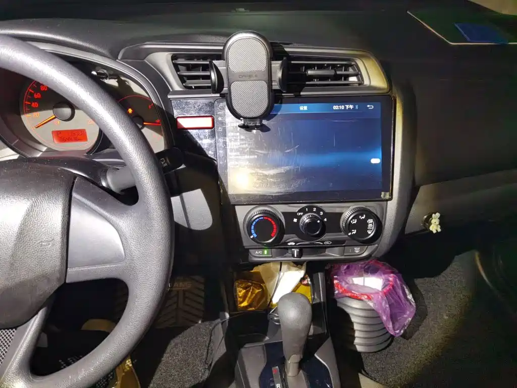 Honda Fit — миниатюра 6