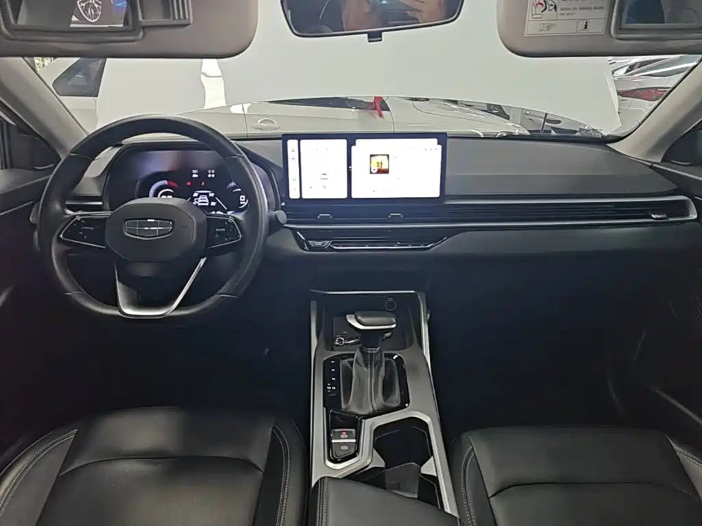 Geely Emgrand — миниатюра 10