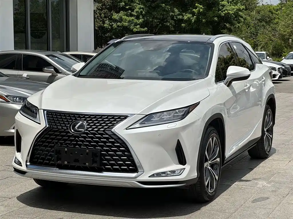 Lexus RX 2021