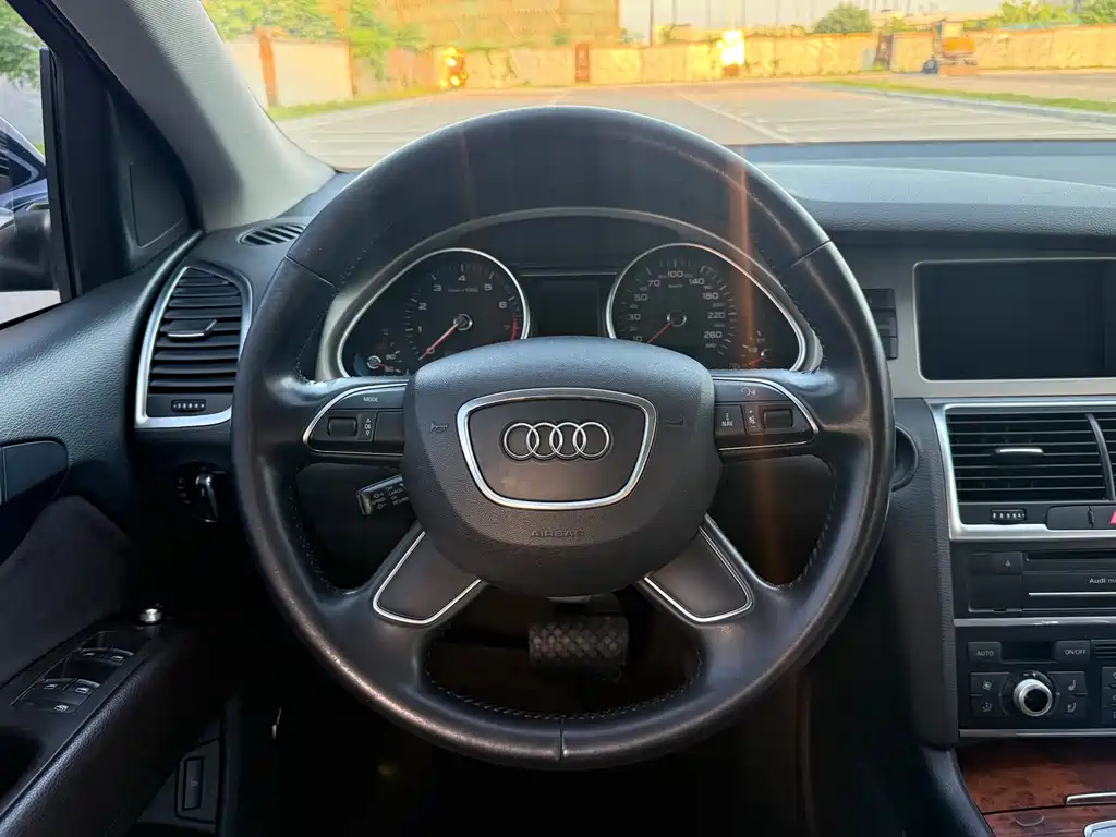 Audi Q7 2015 40 TFSI