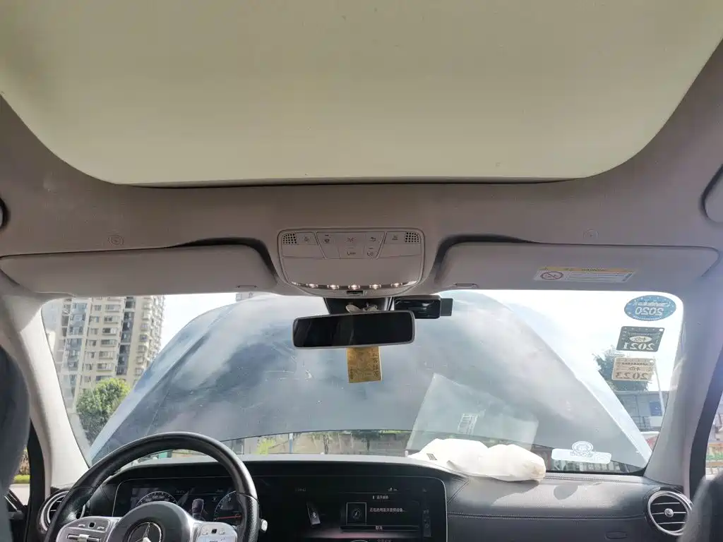 Mercedes-Benz E-Class — миниатюра 14