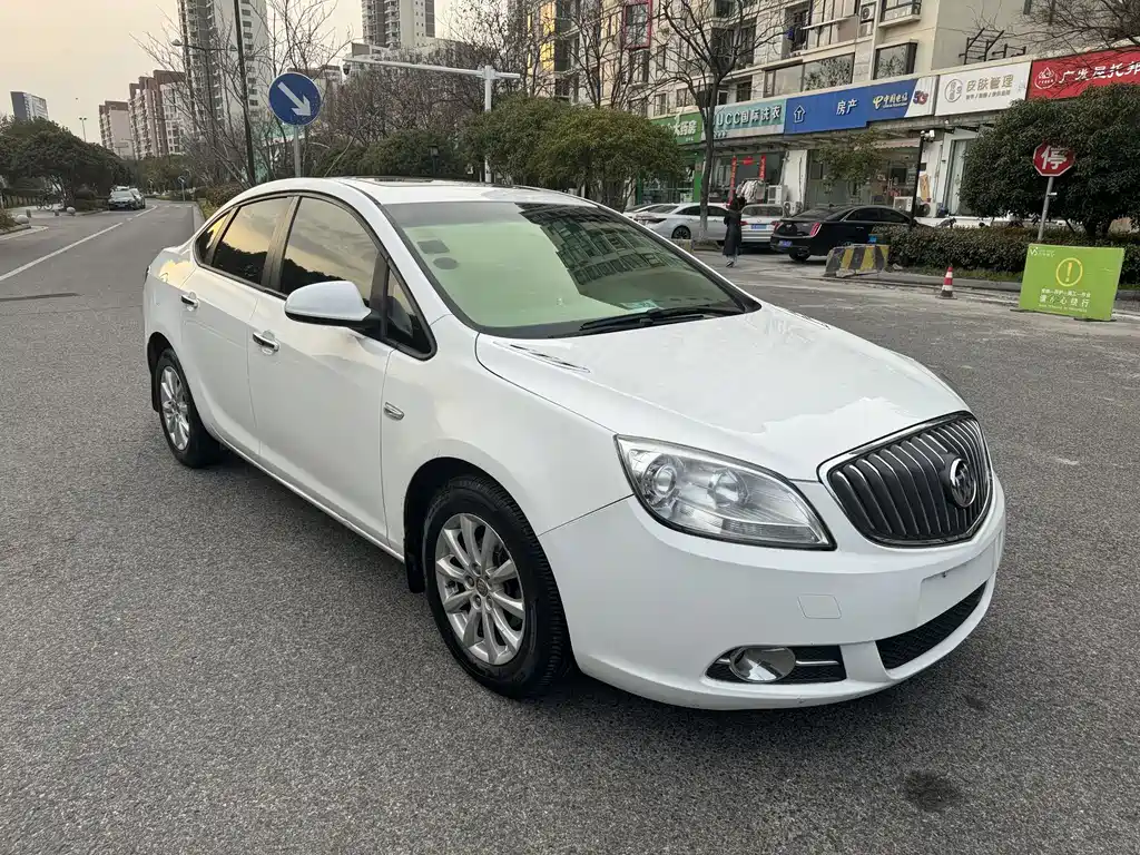 Buick Excelle — миниатюра 3