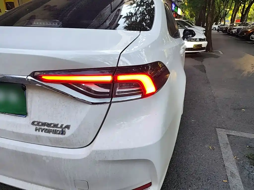 Toyota Corolla — миниатюра 8