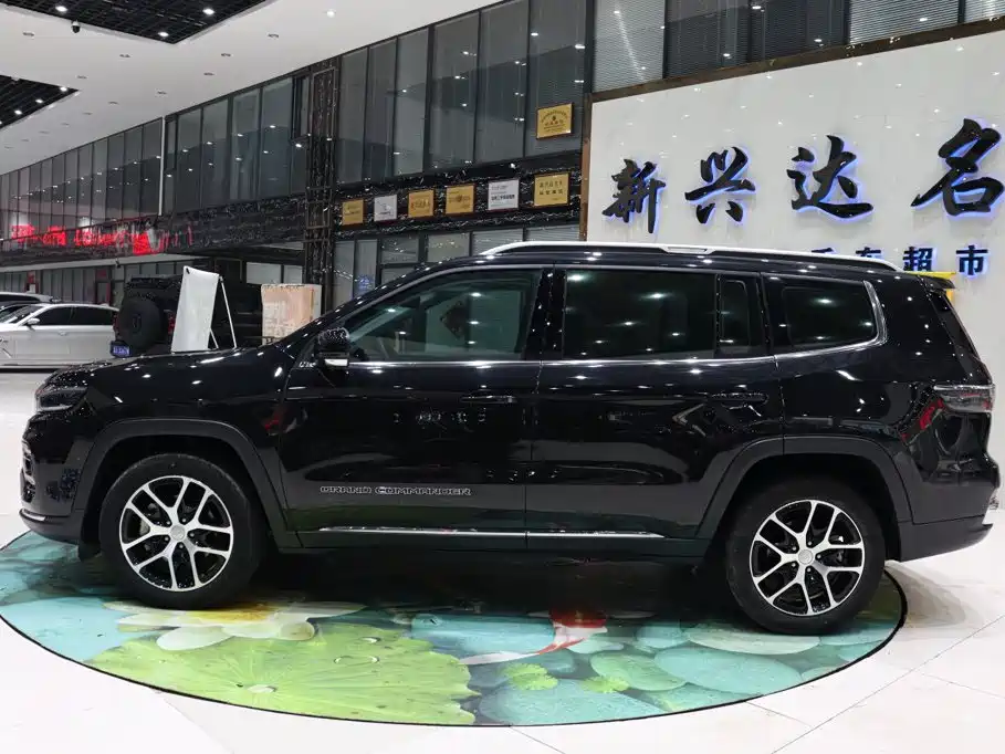 Jeep Grand Commander — миниатюра 3