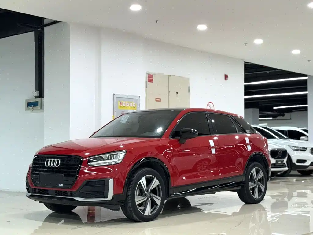 Audi Q2L