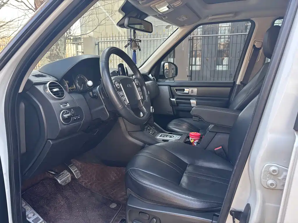 Land Rover Discovery 2015 3.0 SDV6 HSE