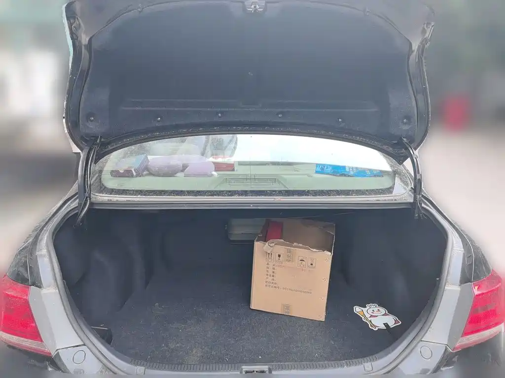 Toyota Camry — миниатюра 20