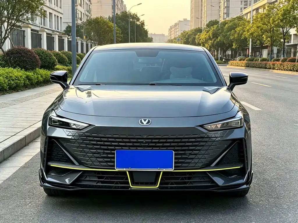 Changan UNI-V — фотографии объявления, Фото 3