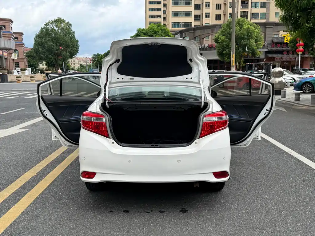 Toyota Vios — миниатюра 16