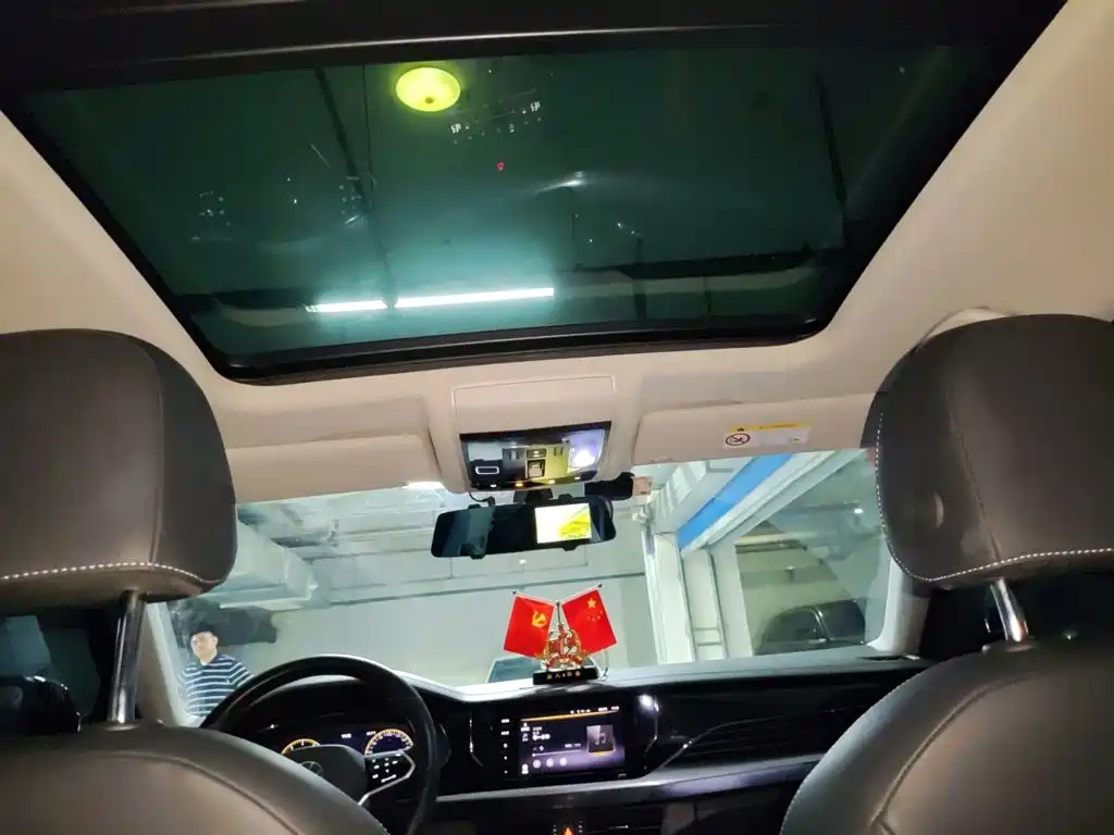 Volkswagen Passat — миниатюра 14