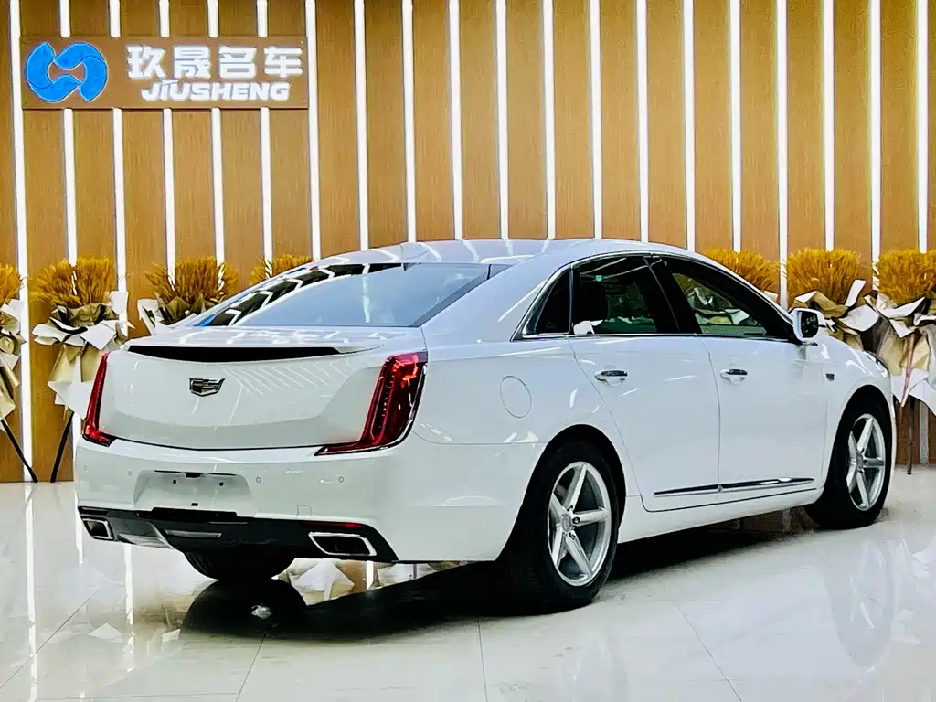 Cadillac XTS — миниатюра 5