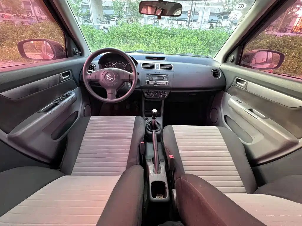 Suzuki Swift — миниатюра 5