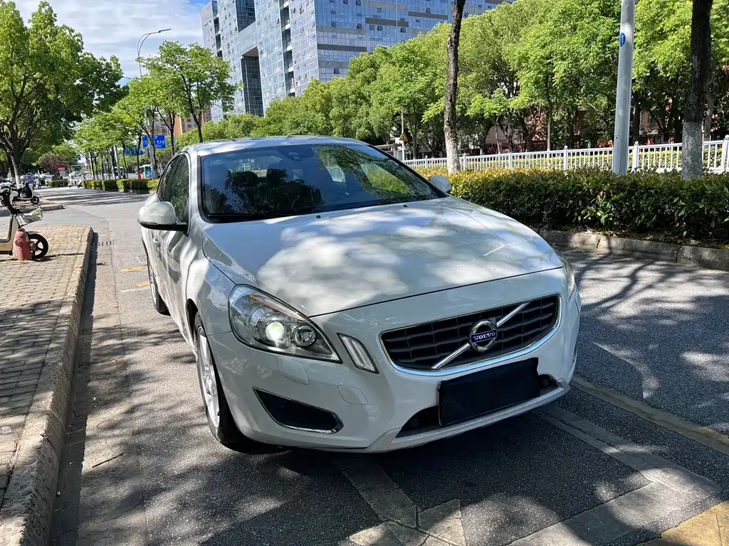 Volvo S60 2013 T5