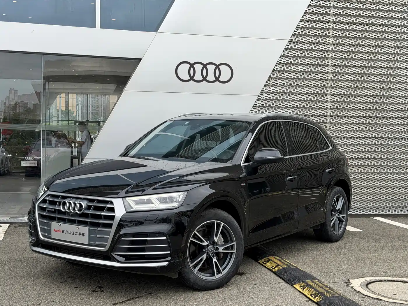 奥迪Q5L 2020款 改款 40 TFSI 荣享时尚型 2020