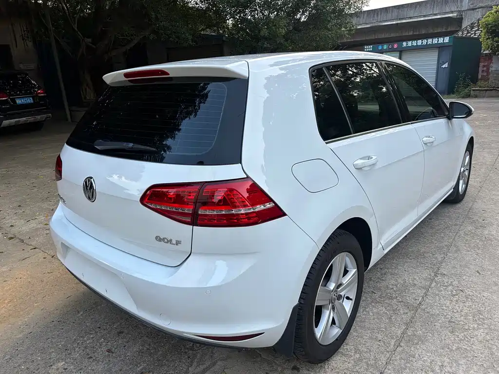 Volkswagen Golf — миниатюра 8