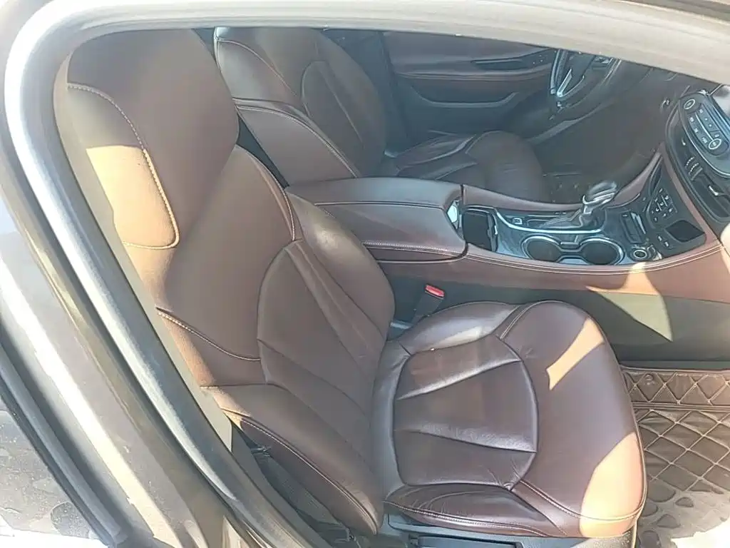 Buick Envision Plus — миниатюра 25